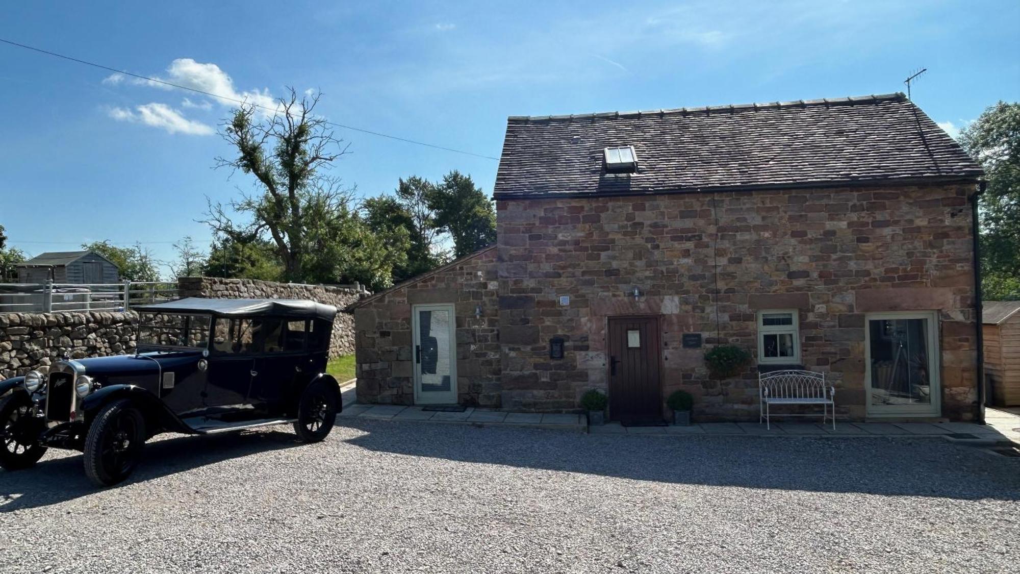 Chic 2 Bed Peak District Cottage Barn Near Alton Towers, Polar Bears, Chatsworth House Leek Zewnętrze zdjęcie
